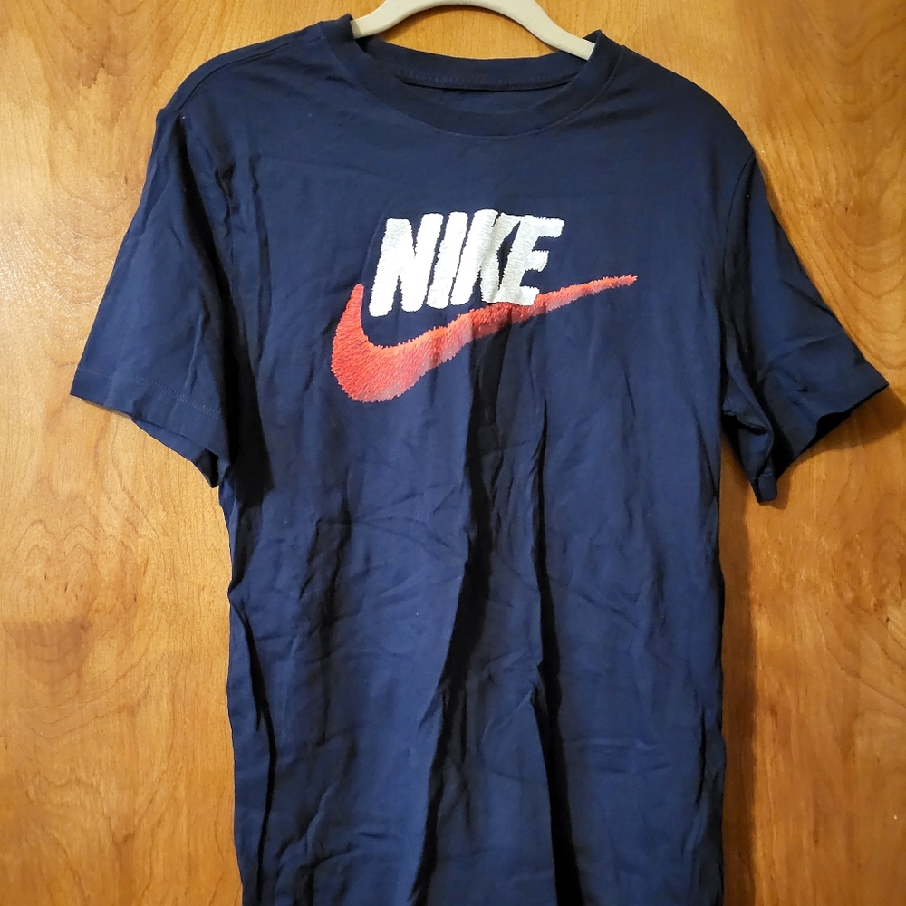 Men's Nike Tshirt